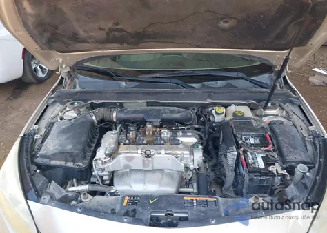 2015 Chevrolet Malibu 1Lt z USA, uszkodzony, nr VIN 1G11C5SL8FF174042